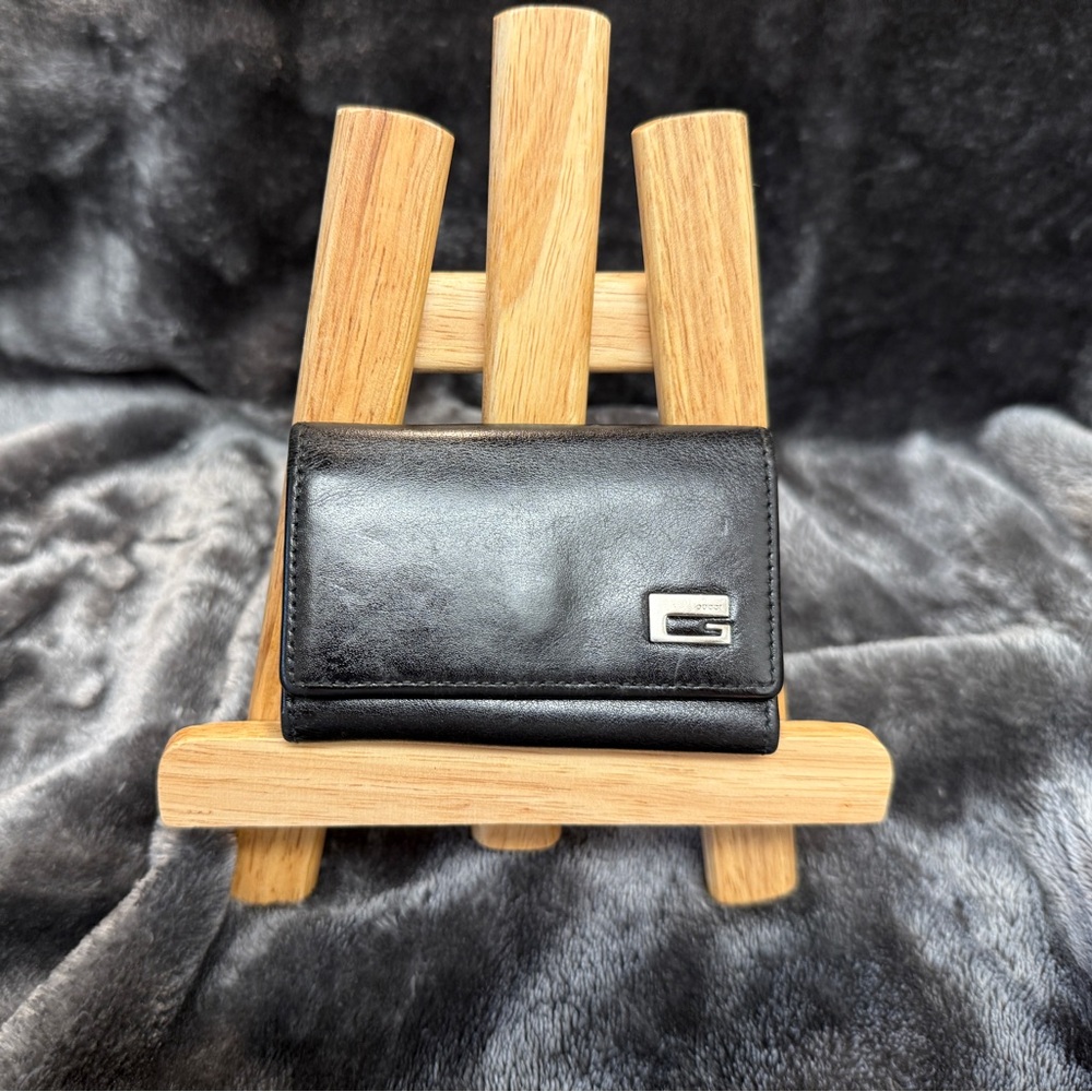 Gucci Black Leather Key Holder with Silver Detail